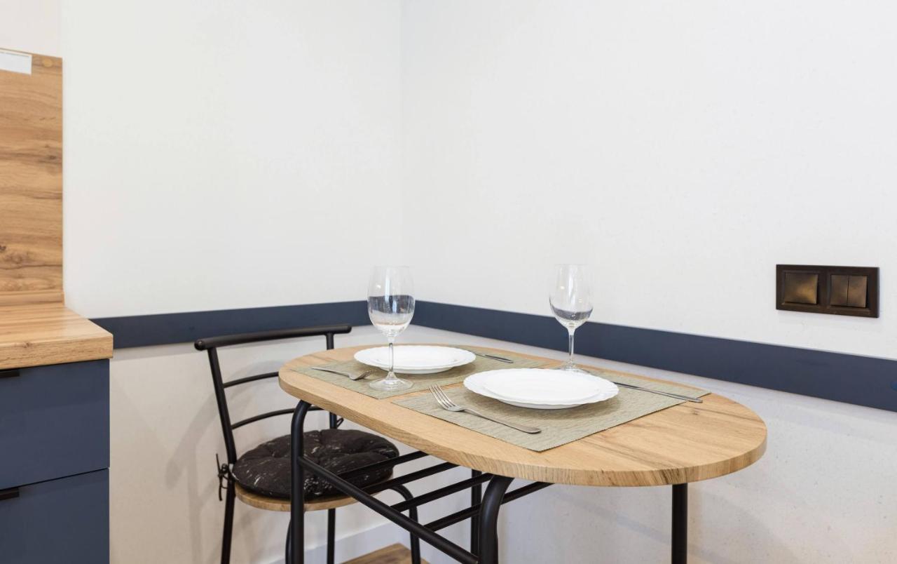 Appartement Квартири Люкс Метро Чернігівська à Kiev Extérieur photo