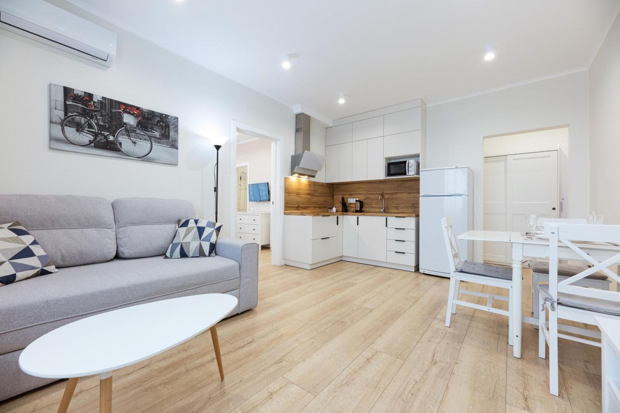 Appartement Квартири Люкс Метро Чернігівська à Kiev Extérieur photo