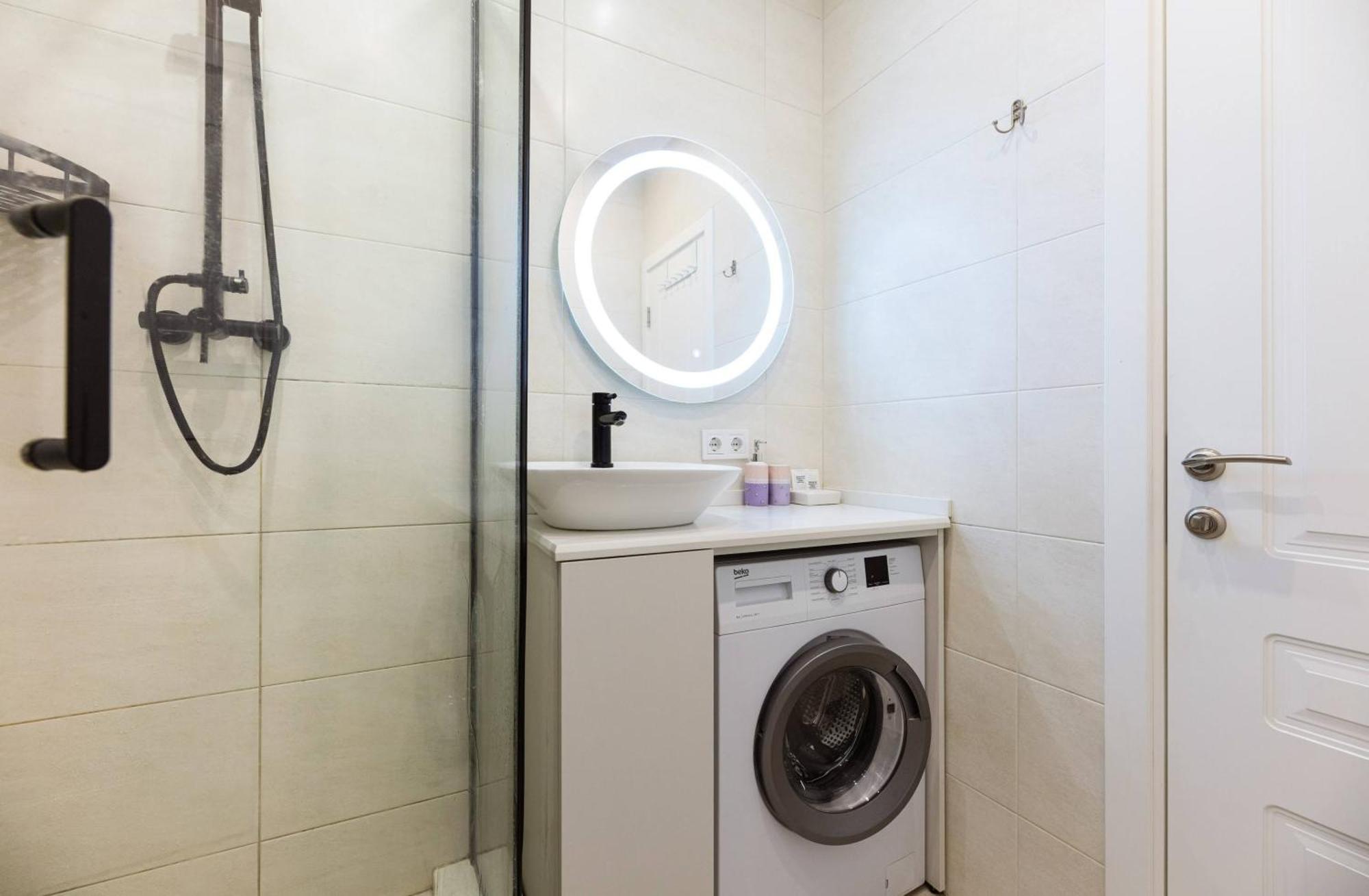 Appartement Квартири Люкс Метро Чернігівська à Kiev Extérieur photo